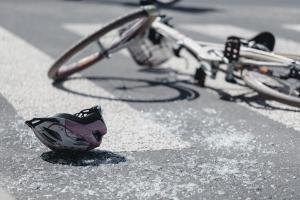 Menor en bicicleta sufre lesiones tras ser atropellado por un vehículo en Lincoln Street en La Meca