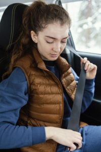 Conductores Jóvenes: Eviten un accidente mediante la conducción a la defensiva, Abogados de Accidentes Ahora