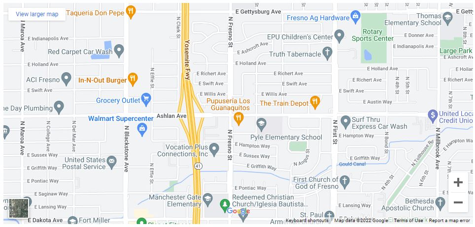 Dos heridos en accidente de carro en Ashlan Avenue [Fresno, CA], Abogados de Accidentes Ahora