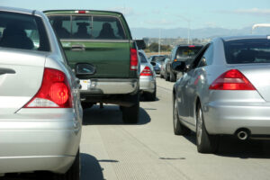 Tráfico bloqueado después de un accidente entre varios vehículos en la autopista 101 en el condado de Marin