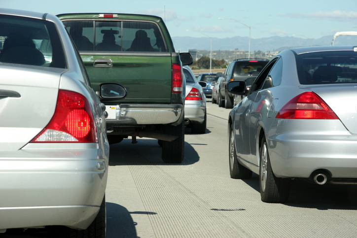 Choque de varios vehículos en la autopista 101 en Ventura mata a un hombre [Ventura, CA]