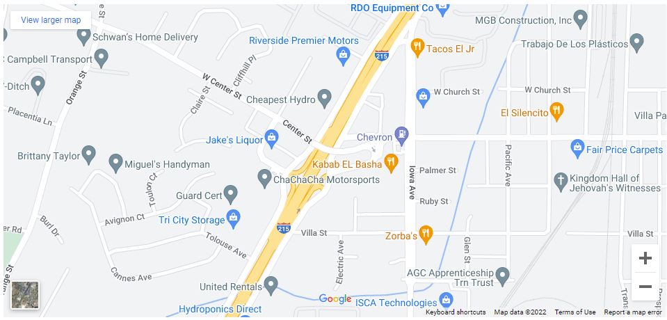Un muerto en un accidente entre tres carros en la autopista 215 y La Cadena Drive [Highgrove, CA], Abogados de Accidentes Ahora