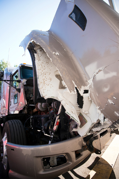demandas por accidente de camión contra la empresa de transporte y los camioneros