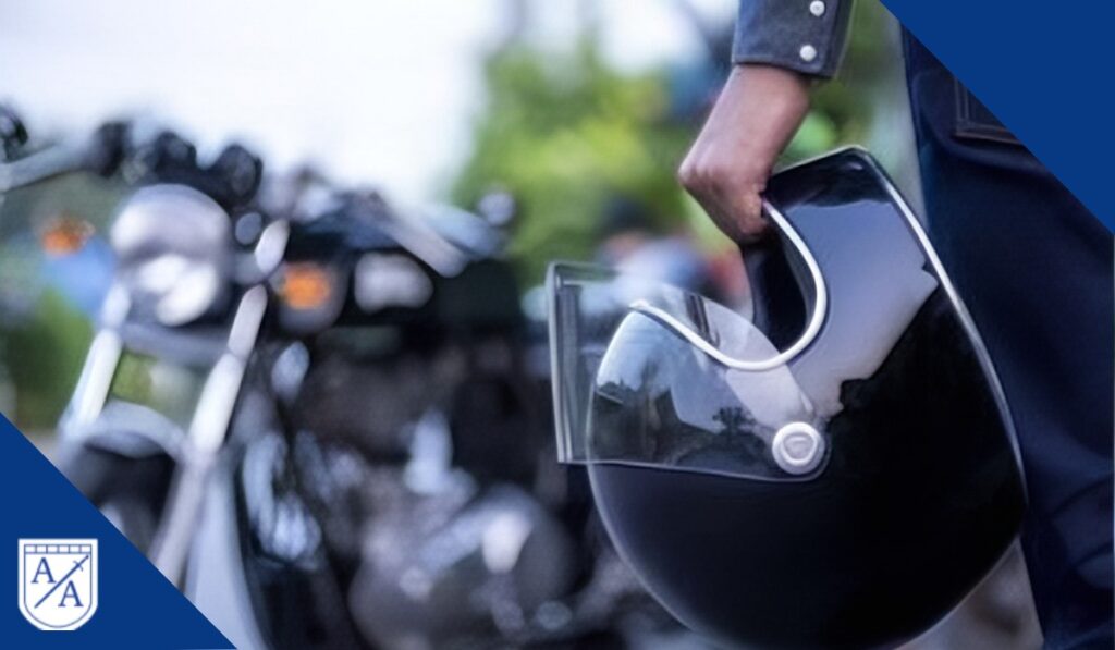 LEYES SOBRE CASCOS PARA MOTOCICLETAS EN CALIFORNIA: UNA GUÍA COMPLETA, Abogados de Accidentes Ahora