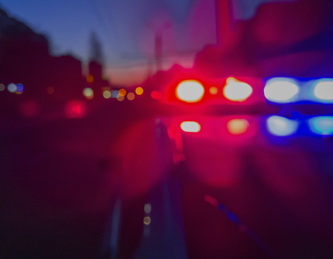 La policía arresta a un sospechoso que se dio a la fuga después de atropellar a un peatón [Santa Ana, CA]