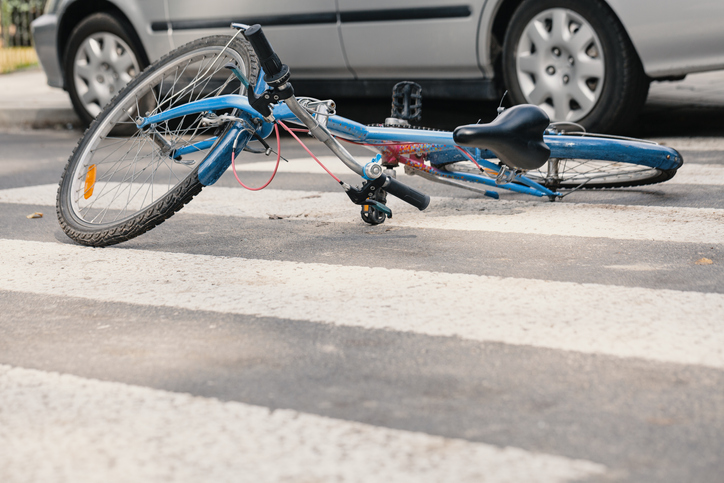 Dos adolescentes que andaban en bicicleta fueron atropellados por un conductor ebrio cerca de Center Road [Novato, CA]