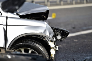 Un hombre murió en un accidente de auto en Hartman Drive